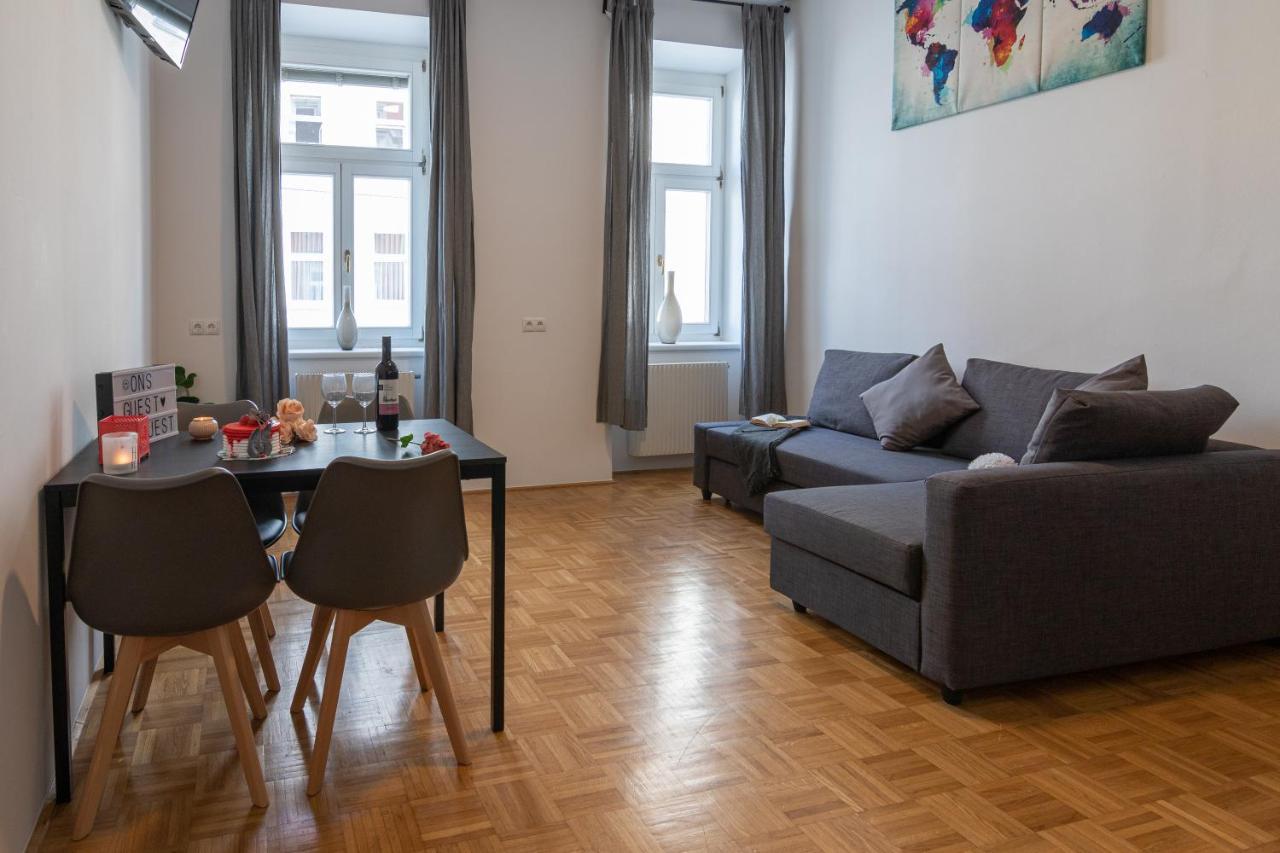 Vienna Central Station Residence Esterno foto