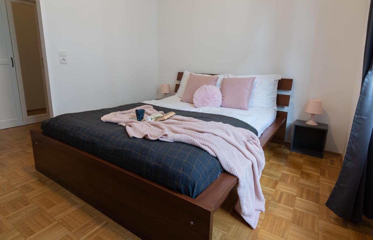 Vienna Central Station Residence Esterno foto