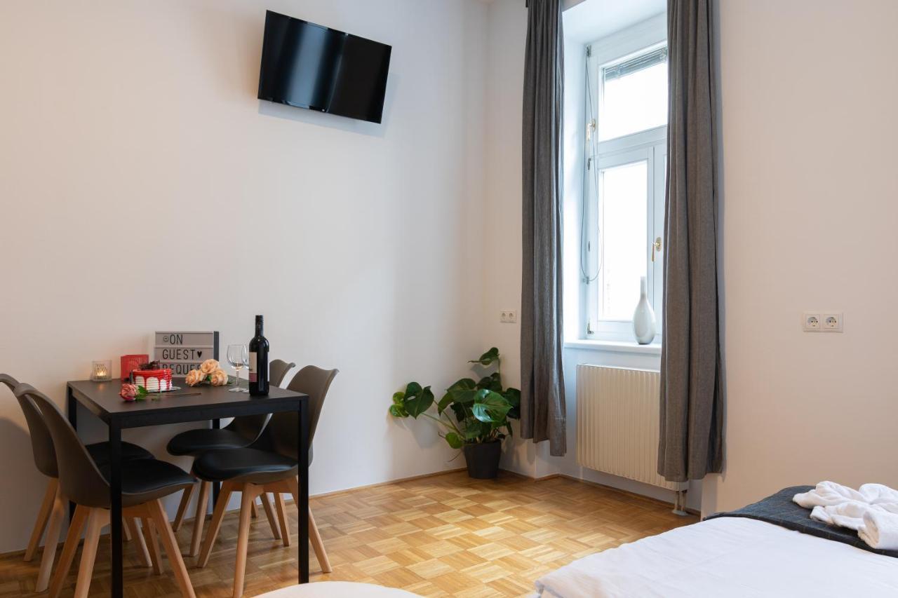 Vienna Central Station Residence Esterno foto
